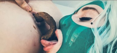 COOPERATE SCAT GIRLS / Scat Eat And Shit Sucking By Top Babe Betty - The Green Mask