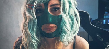 Scat Eat And Shit Sucking By Top Babe Betty - The Green Mask 